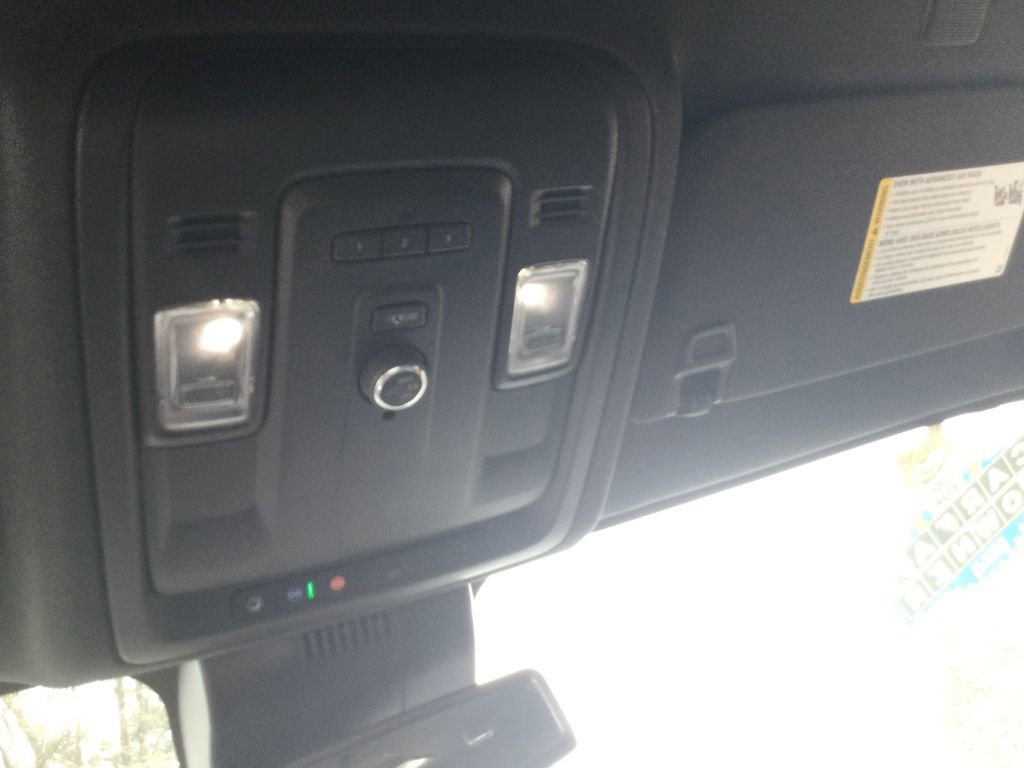 Used 2023 Chevrolet Tahoe Z71 image 32