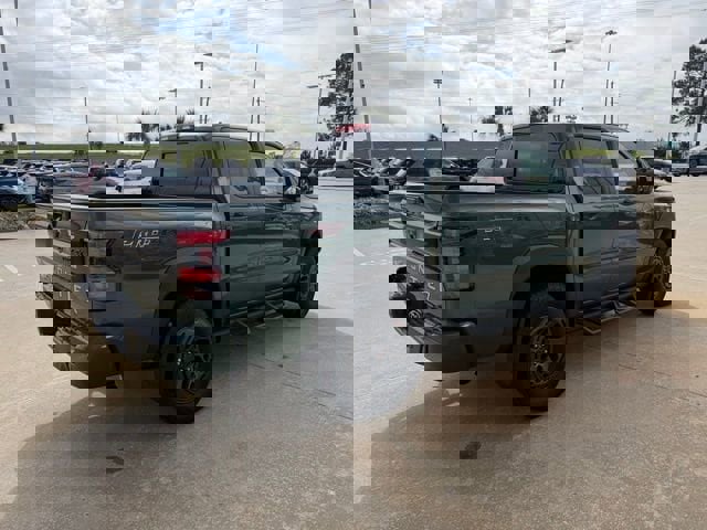 Used 2025 Nissan Frontier PRO-4X image 5