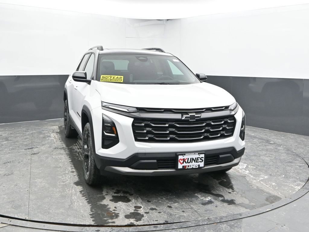 New 2026 Chevrolet Equinox LT w/ Convenience Package II image 2
