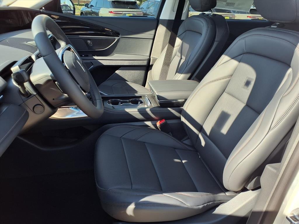 New 2026 Lincoln Nautilus Premier w/ Jet Appearance Package image 11