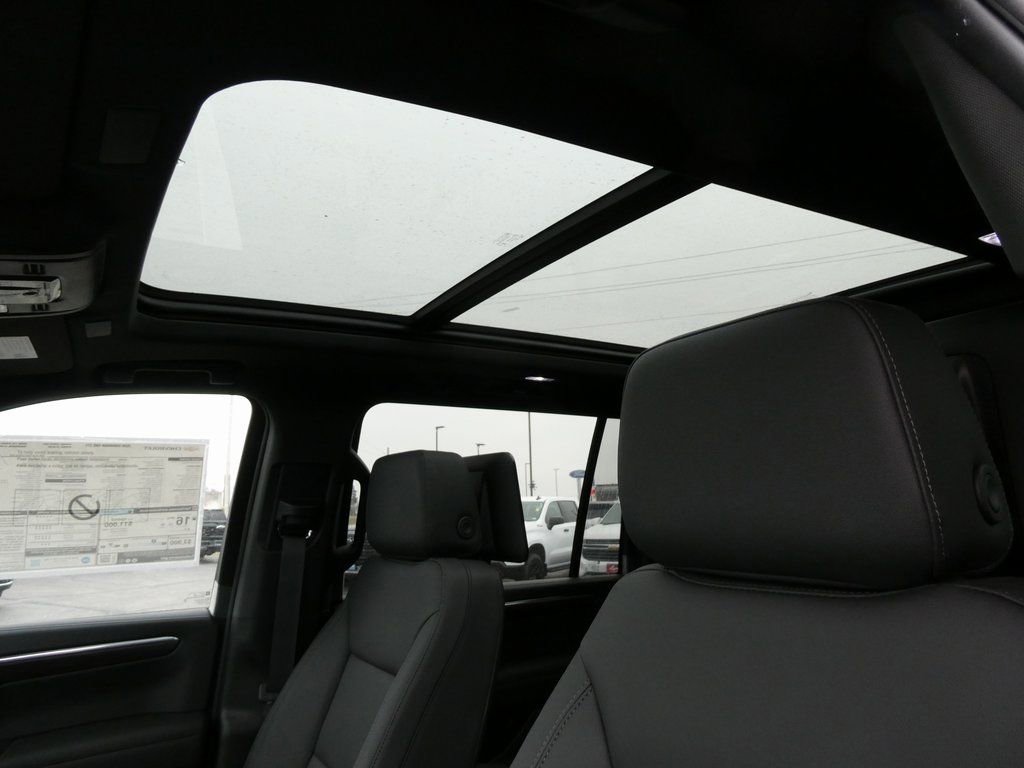 New 2026 Chevrolet Suburban Z71 w/ Z71 Off-Road Package image 35