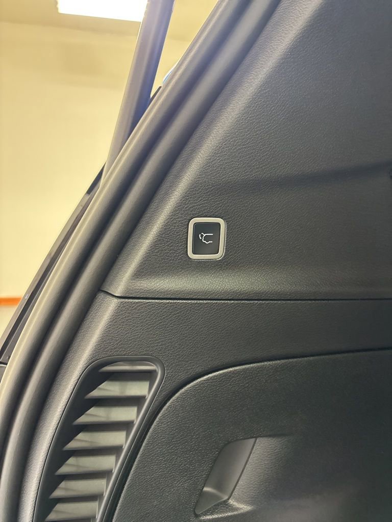 New 2026 Chrysler Pacifica Select FWD image 24