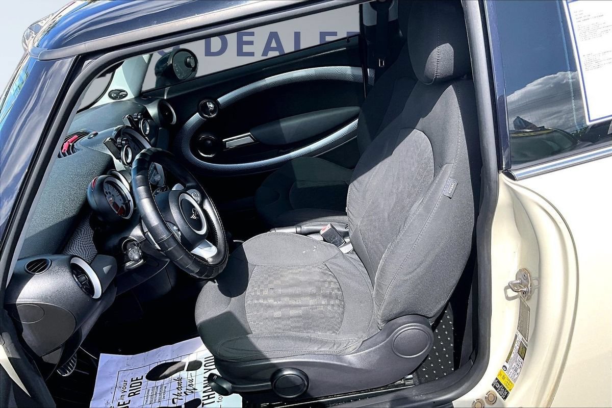 Used 2010 MINI Cooper S FWD image 18