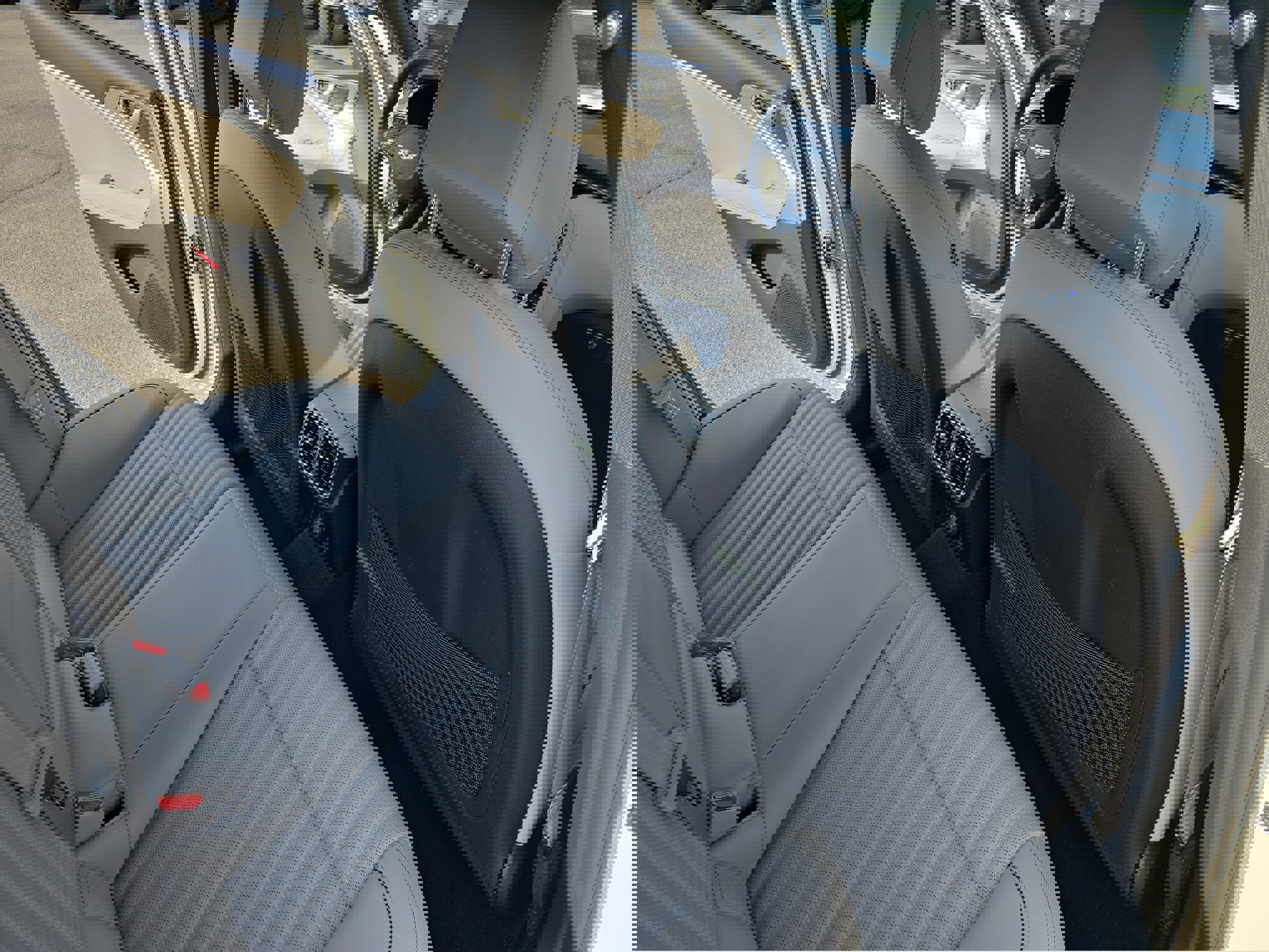 Used 2023 Genesis G70 2.0T w/ Sport Prestige Package image 11