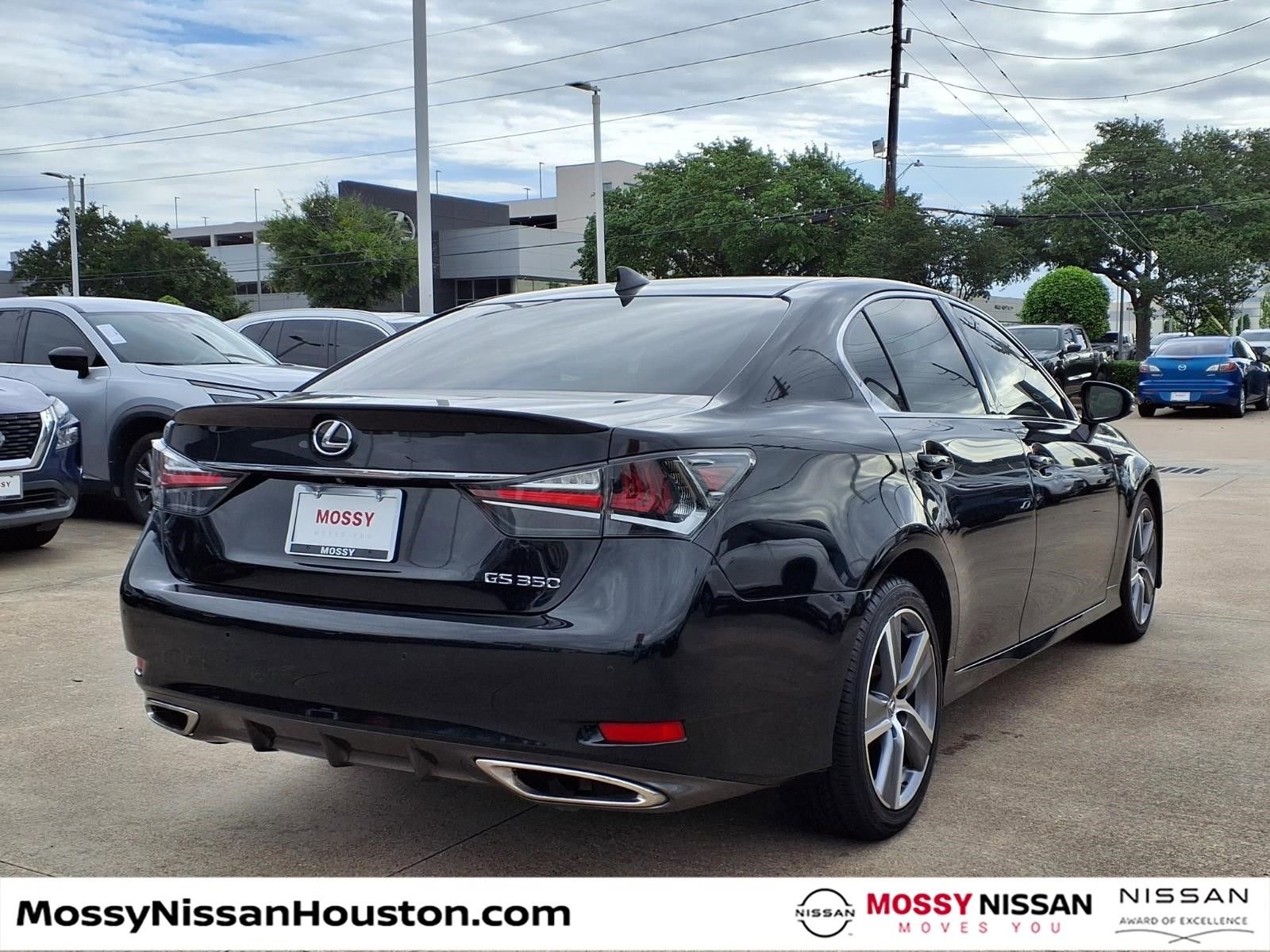 Used 2017 Lexus GS 350 w/ Preferred Accessory Package RWD image 7