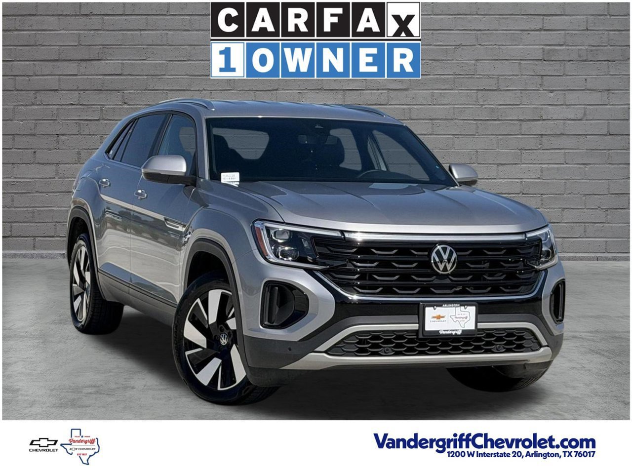 Used 2026 Volkswagen Atlas Cross Sport SE AWD/4WD image 1