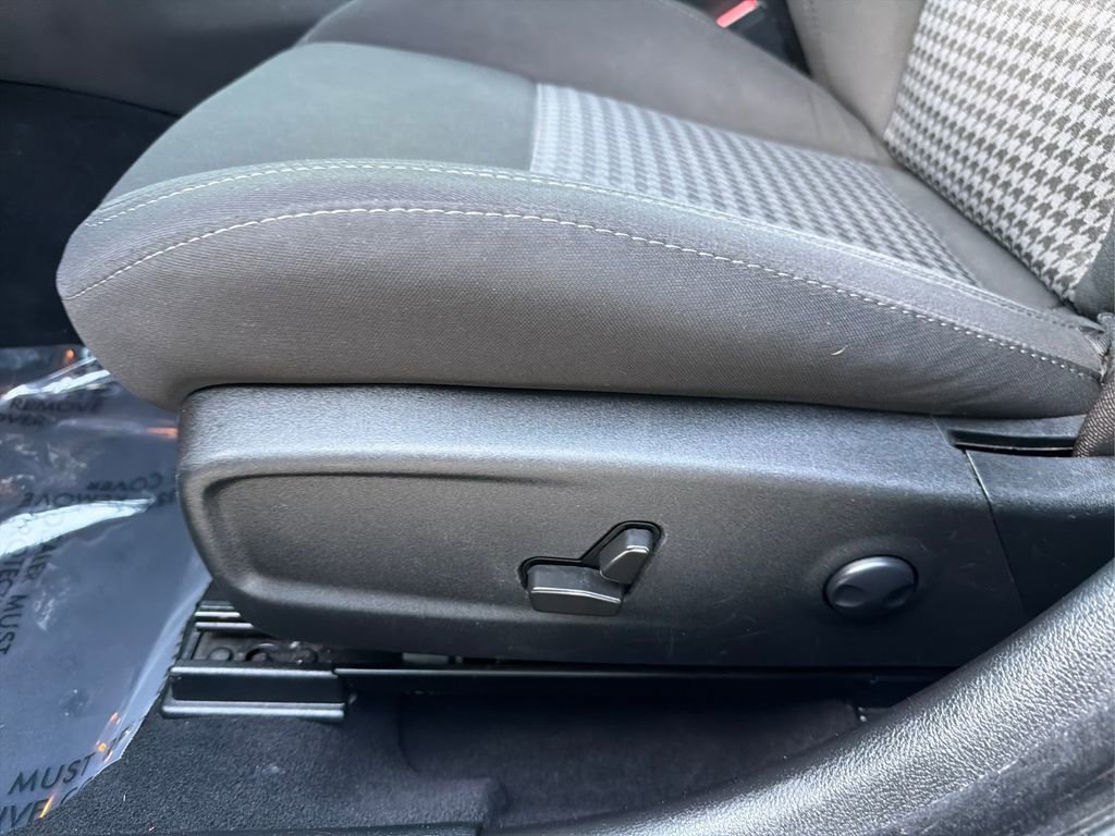 Used 2022 Dodge Charger GT w/ Blacktop Package image 19