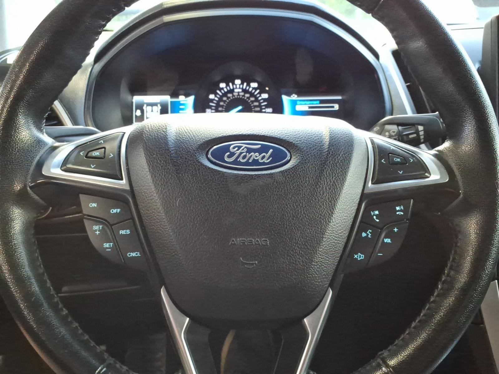 Used 2023 Ford Edge SEL AWD/4WD image 15
