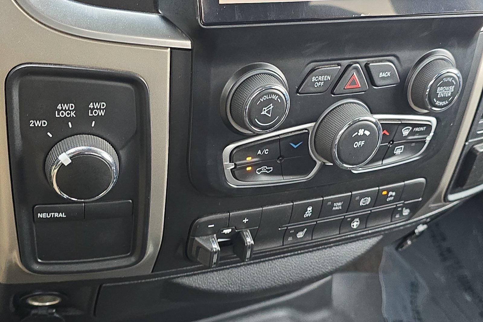 Used 2014 RAM 2500 Big Horn AWD/4WD image 16