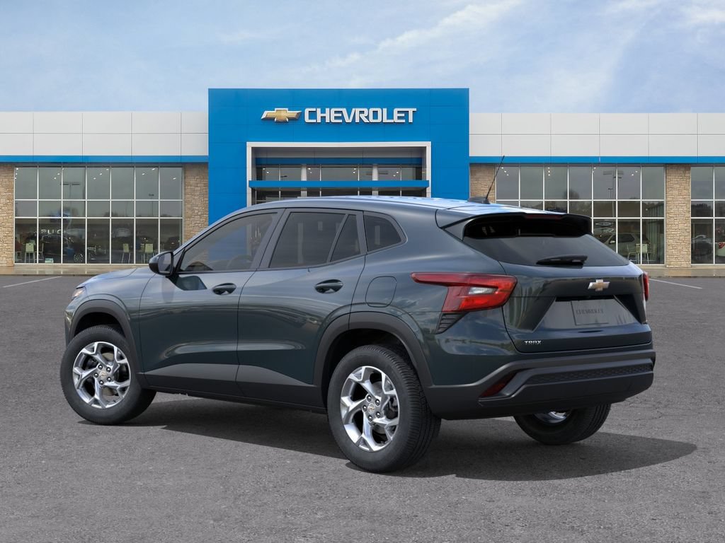 New 2026 Chevrolet Trax LS w/ LS Convenience Package FWD image 3