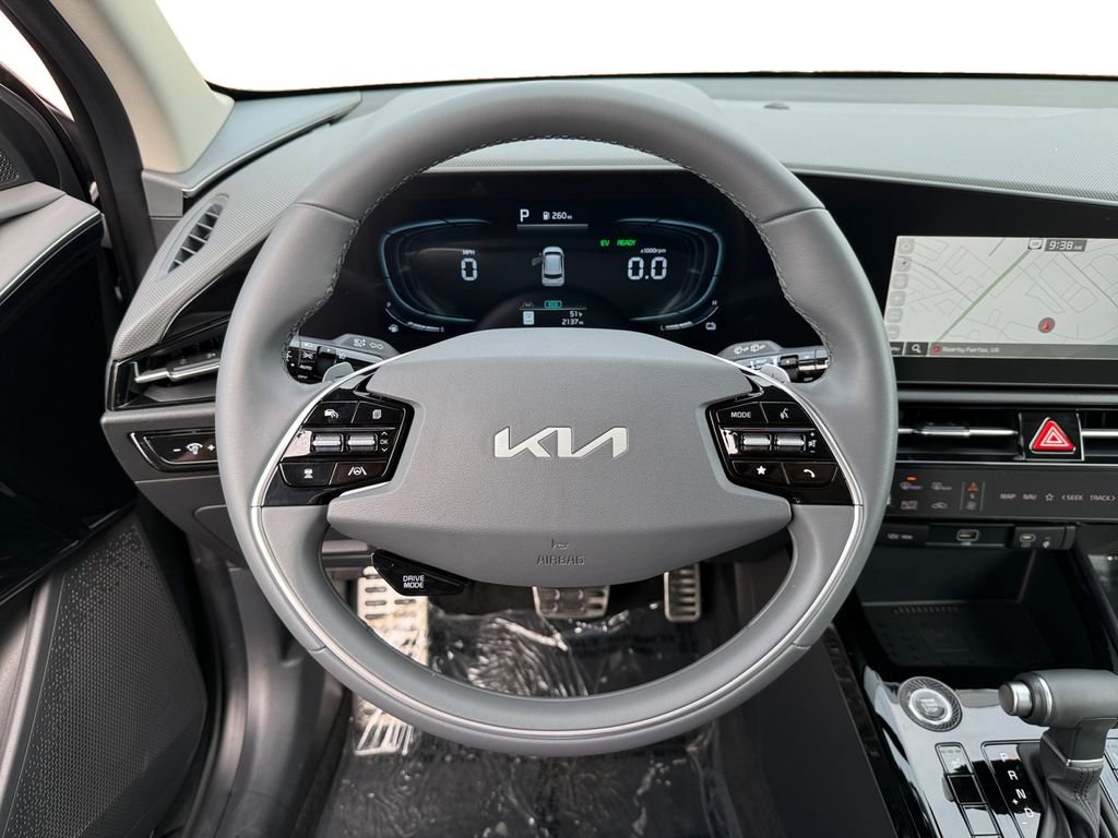 Certified 2025 Kia Niro EX Touring image 12