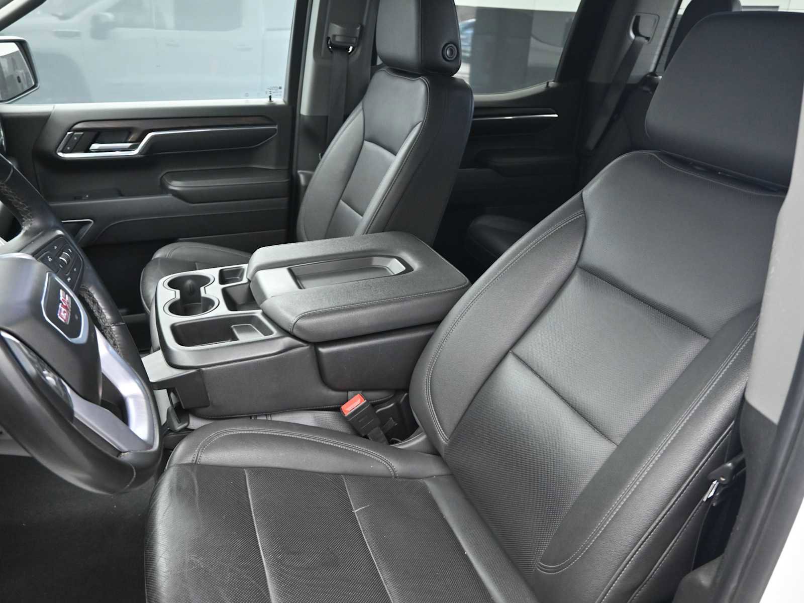 Used 2024 GMC Sierra 1500 SLT image 21