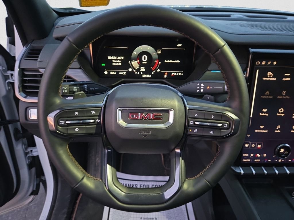 Used 2025 GMC Acadia AT4 w/ Luxury Package image 17