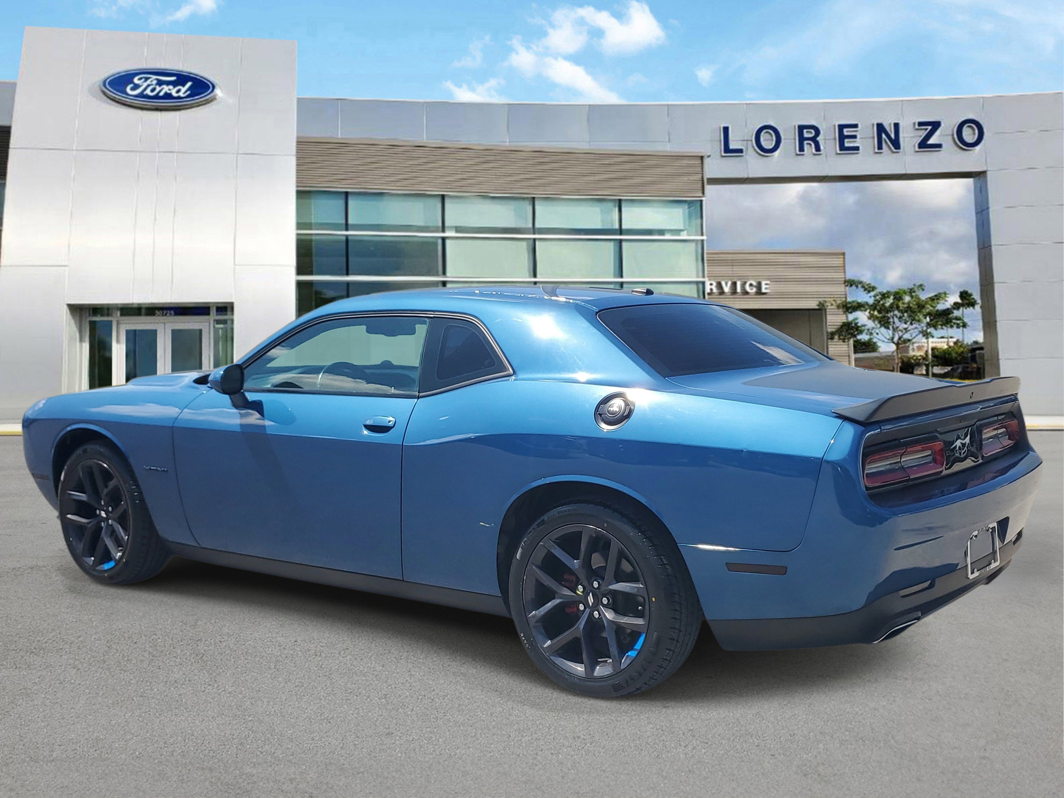 Used 2021 Dodge Challenger SXT w/ Blacktop Package image 7