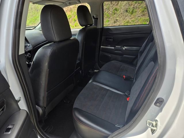 Used 2025 Mitsubishi Outlander Sport AWD image 12