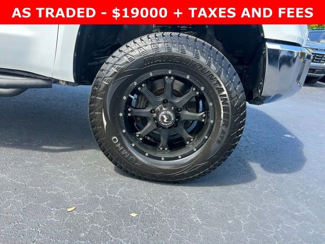 Used 2015 Toyota Tundra SR5 w/ SR5 Upgrade Package RWD image 8