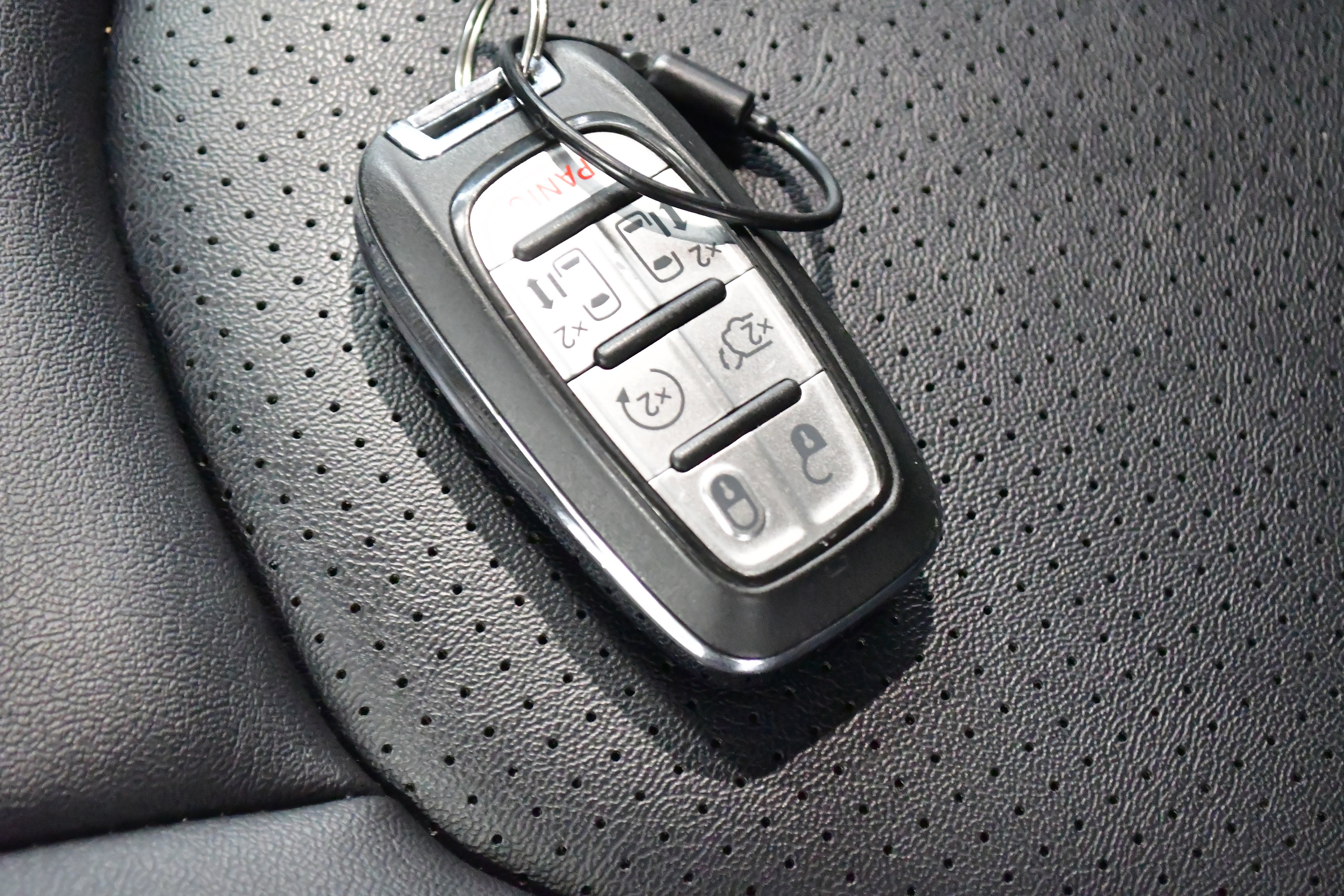 Used 2025 Chrysler Pacifica Select FWD image 35