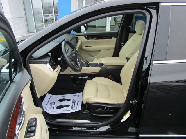 Used 2017 Cadillac XT5 Luxury image 17