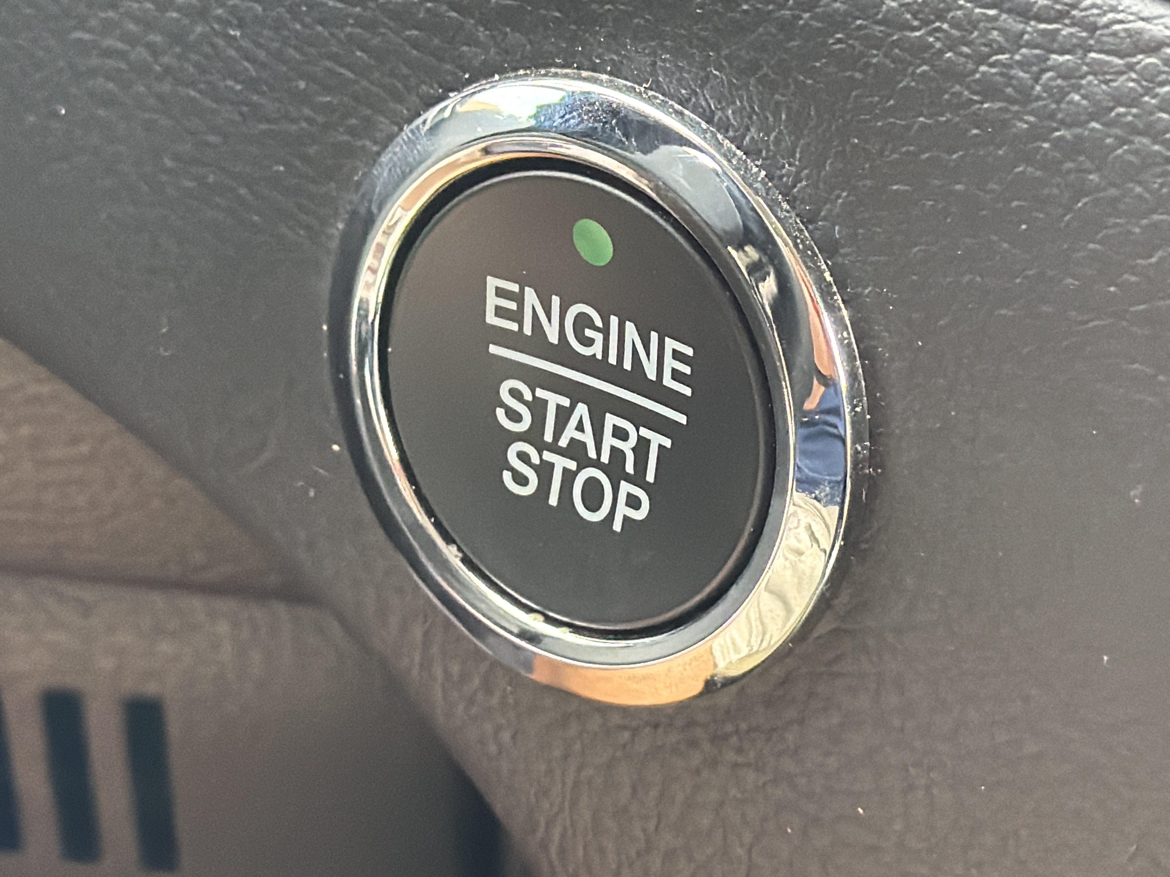 Used 2020 Ford Edge SEL w/ Convenience Package FWD image 30