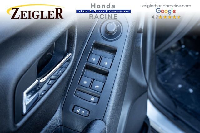 Used 2020 Chevrolet Trax LT w/ LT Convenience Package image 21