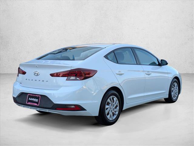 Used 2019 Hyundai Elantra SE w/ Cargo Package FWD image 5