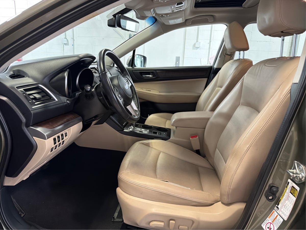 Used 2017 Subaru Outback 3.6R Limited AWD/4WD image 9