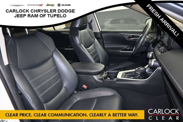 Used 2019 Toyota RAV4 XLE Premium w/ Cold Weather Package FWD image 37