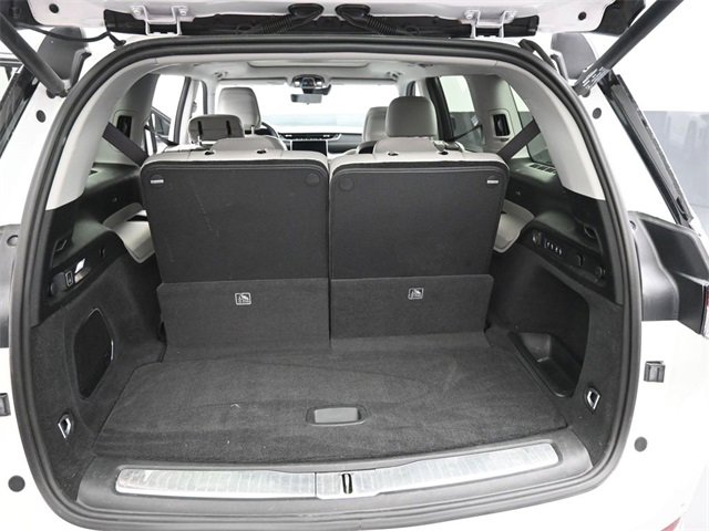 Used 2022 Jeep Grand Cherokee L Overland w/ Advanced Protech Group III image 20