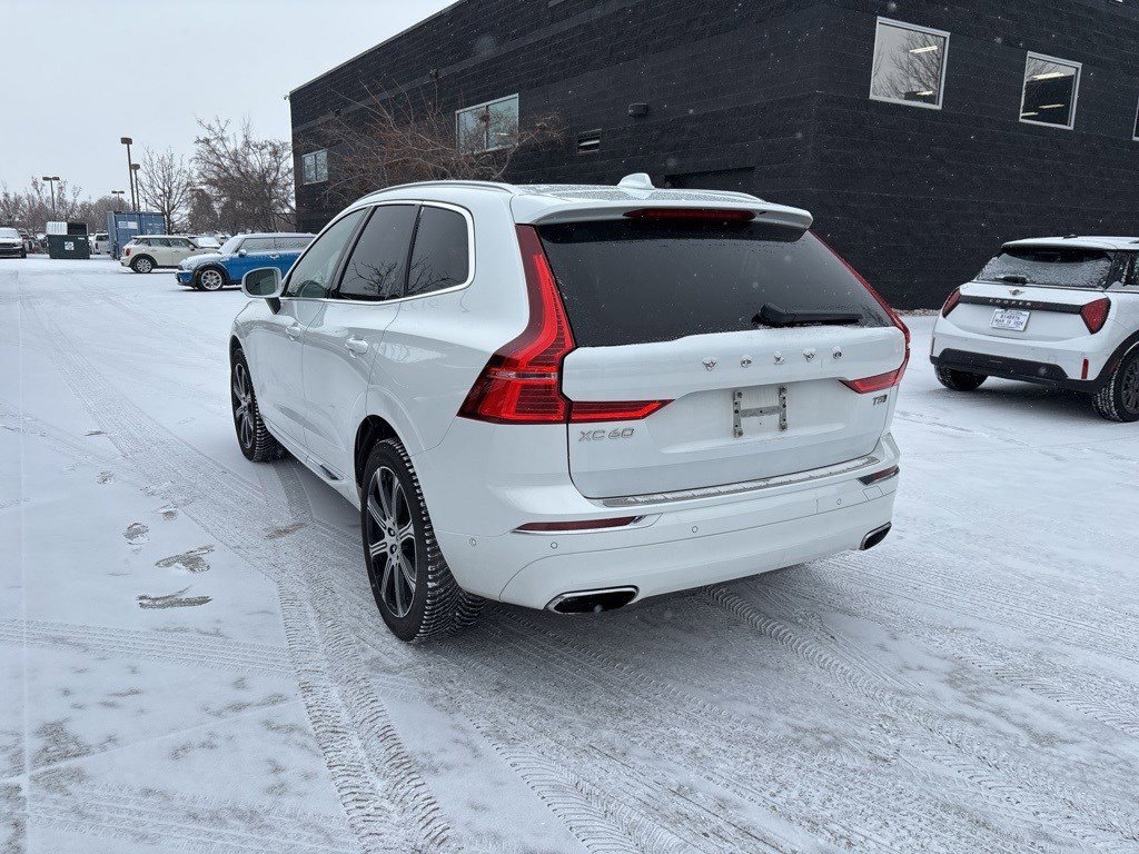 Used 2021 Volvo XC60 T5 Inscription w/ Advanced Package image 3