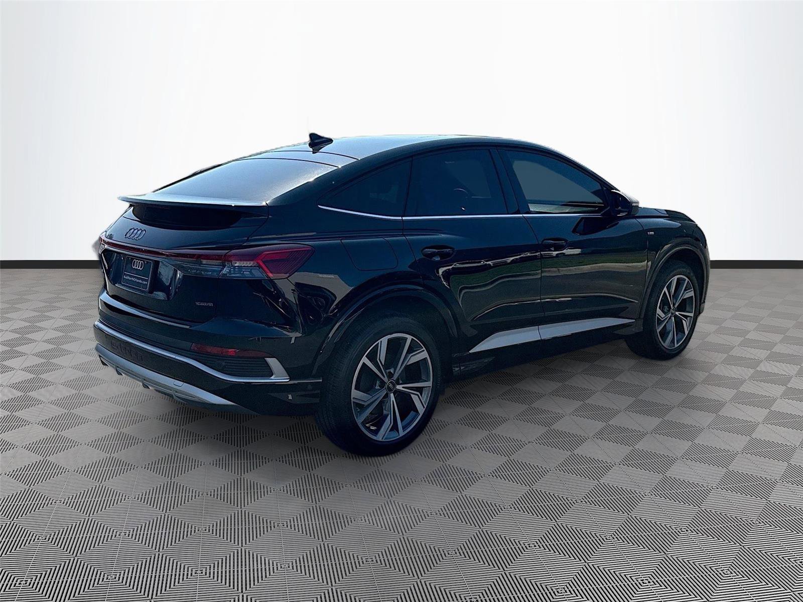 Certified 2023 Audi Q4 e-tron Premium Plus w/ Premium Plus AWD/4WD image 7