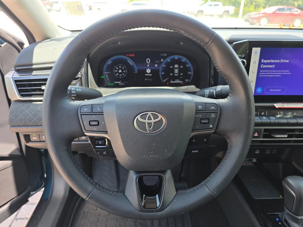 Used 2026 Toyota Camry XLE AWD/4WD image 28