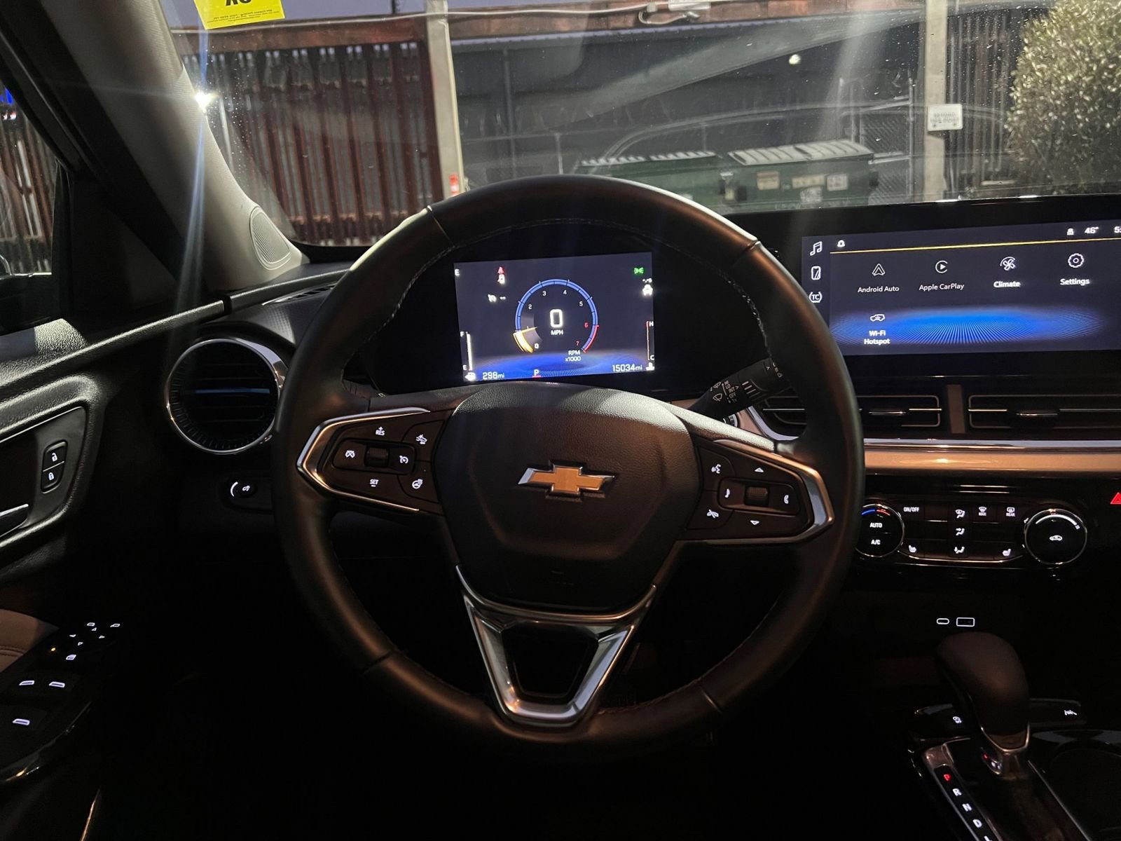 Used 2025 Chevrolet Trax LT w/ LT Convenience Package image 34