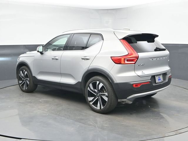 Used 2023 Volvo XC40 B5 Ultimate w/ Climate Package image 7