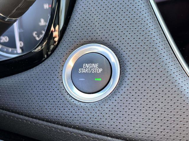 Certified 2024 Cadillac XT6 Luxury image 30