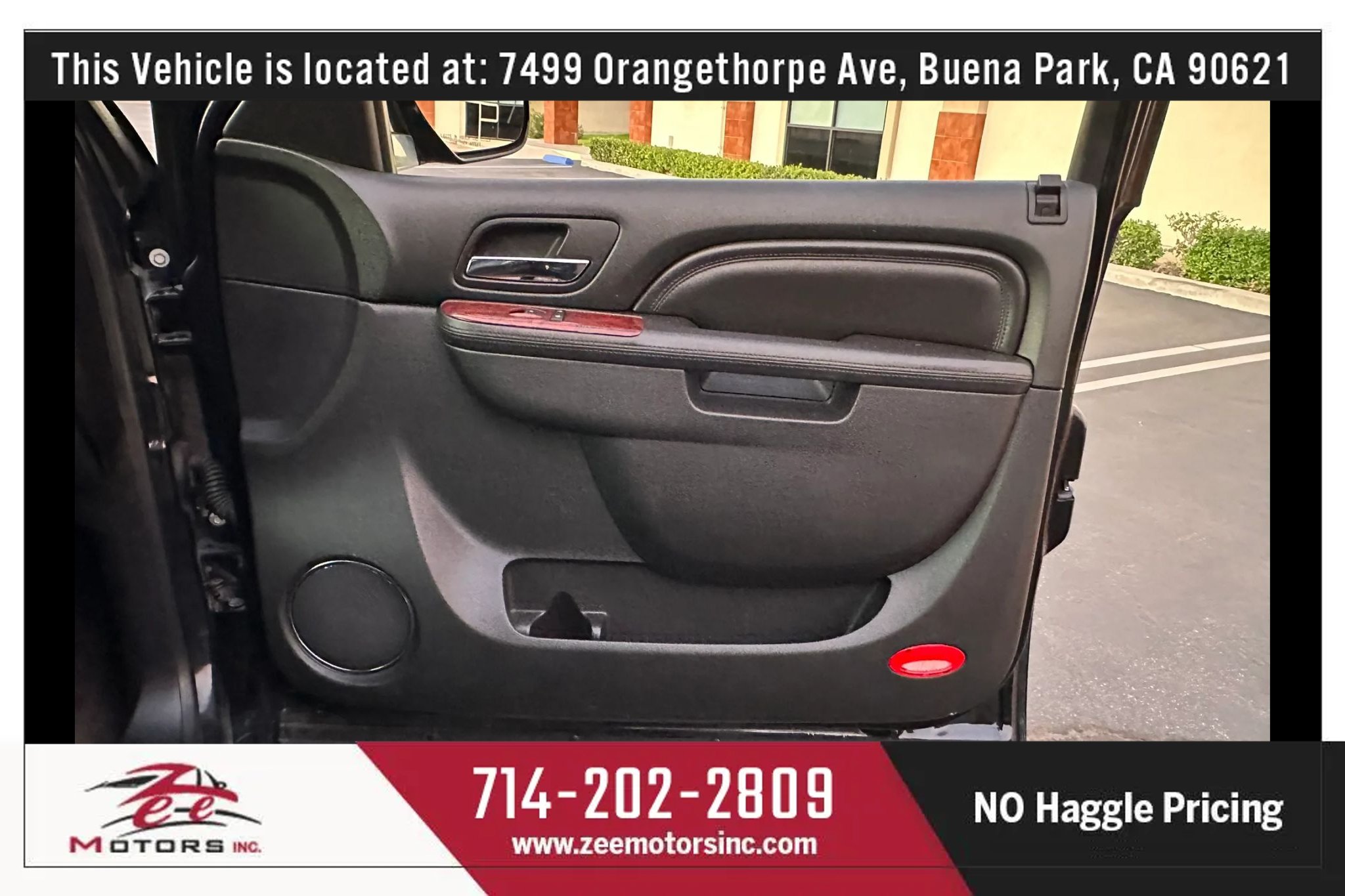 Used 2013 Cadillac Escalade Premium AWD/4WD image 19