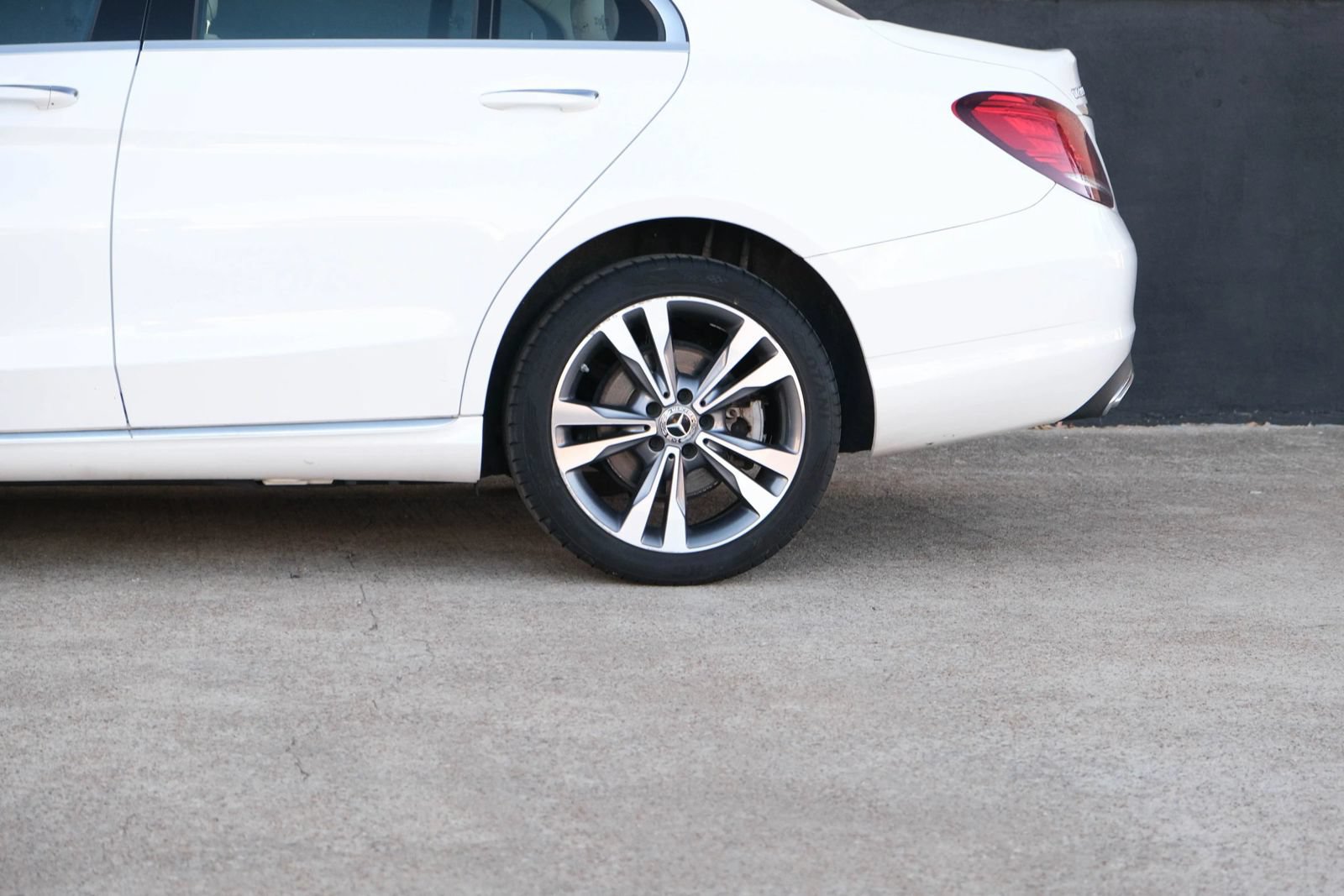 Used 2021 Mercedes-Benz C 300 4MATIC Sedan w/ Premium Package image 10