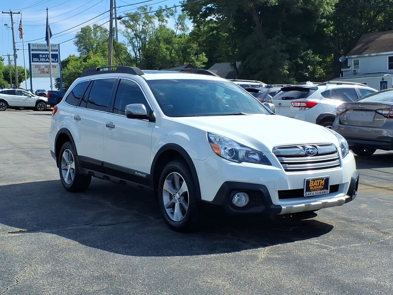 Used 2014 Subaru Outback 2.5i Limited AWD/4WD image 3