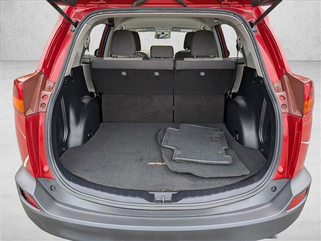 Used 2015 Toyota RAV4 LE FWD image 7