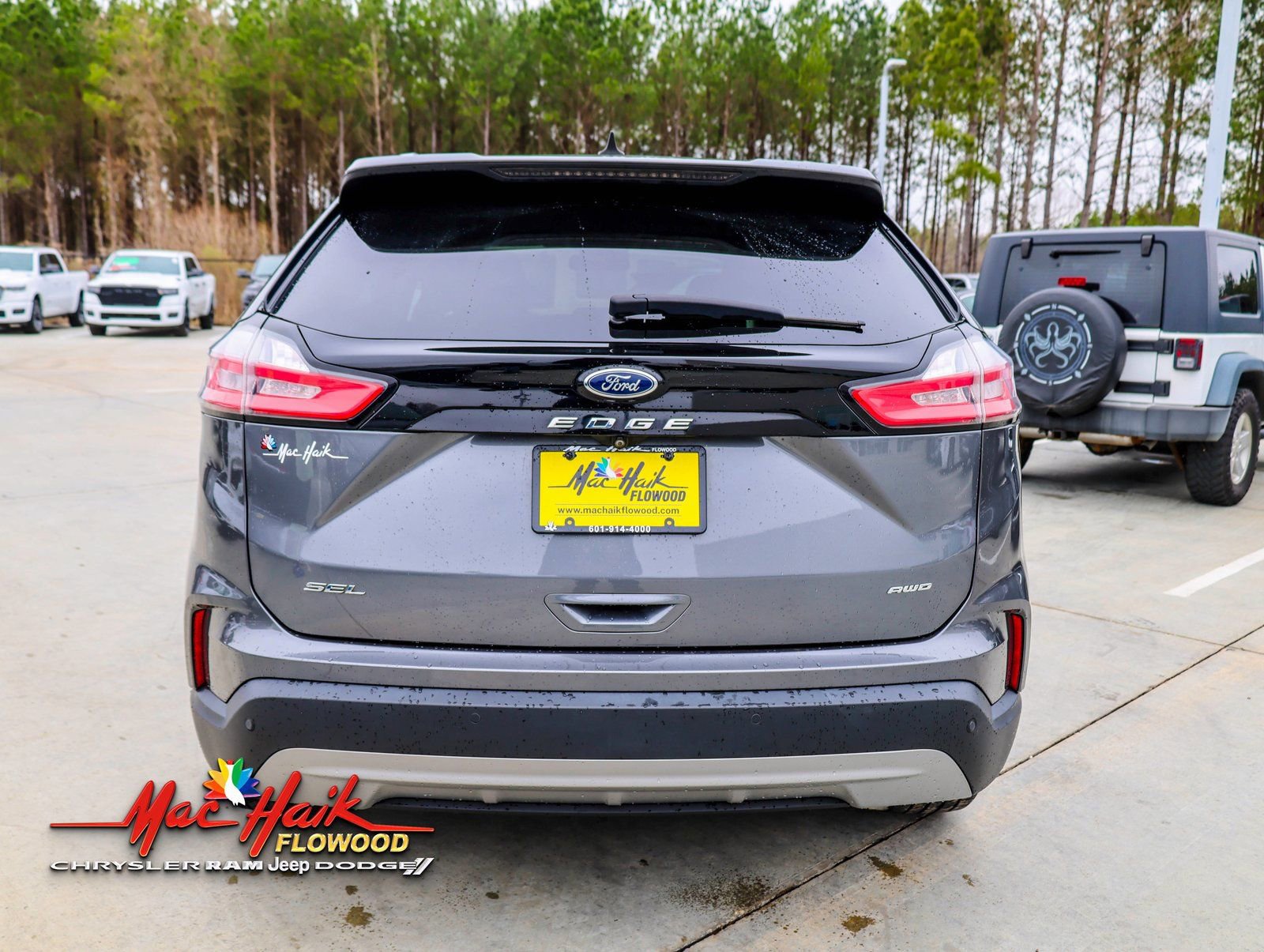 Used 2022 Ford Edge SEL w/ Convenience Package image 5