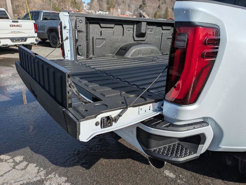 New 2026 GMC Sierra 3500 Denali Ultimate AWD/4WD image 25