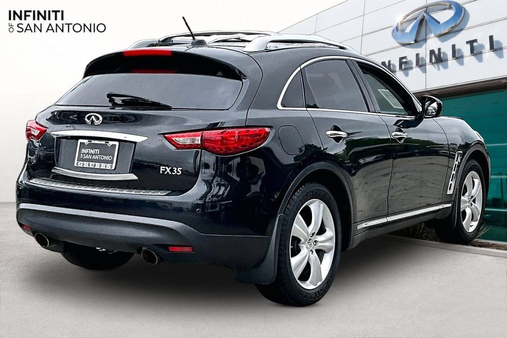 Used 2011 INFINITI FX35 AWD w/ Premium Pkg image 2