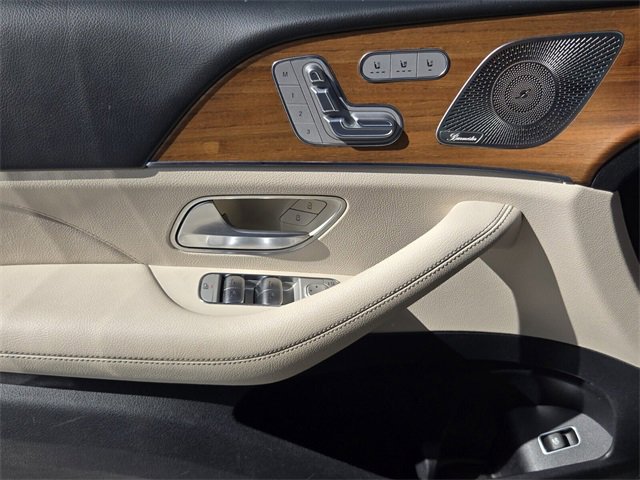 Used 2021 Mercedes-Benz GLS 450 4MATIC image 29