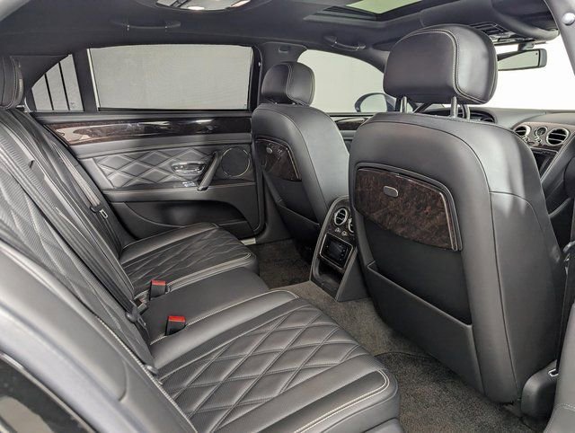 Used 2014 Bentley Flying Spur W12 image 21