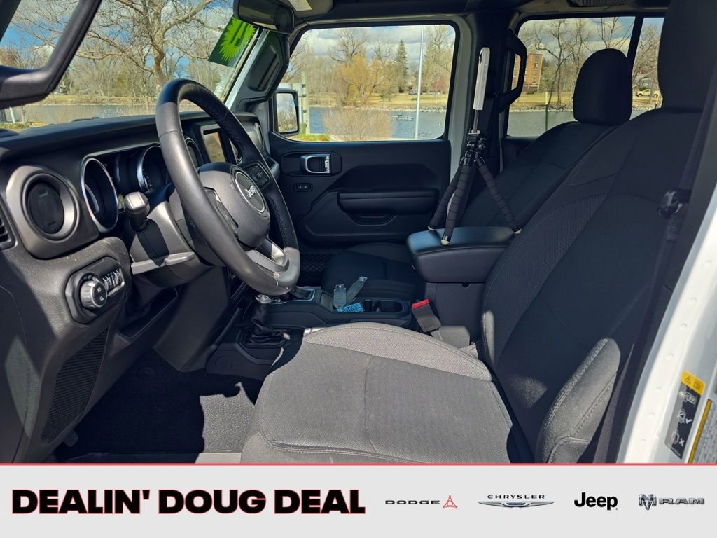 Used 2021 Jeep Gladiator Sport image 10