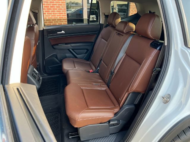 Used 2021 Volkswagen Atlas SE w/ Panoramic Sunroof Package image 26