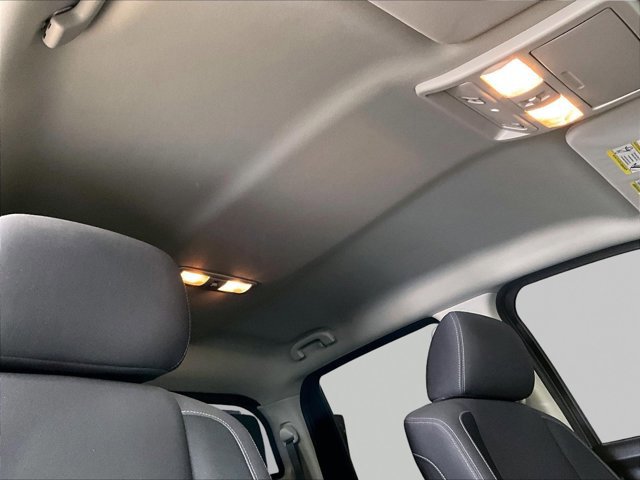 Used 2021 Nissan Titan SV w/ SV Convenience Package RWD image 17
