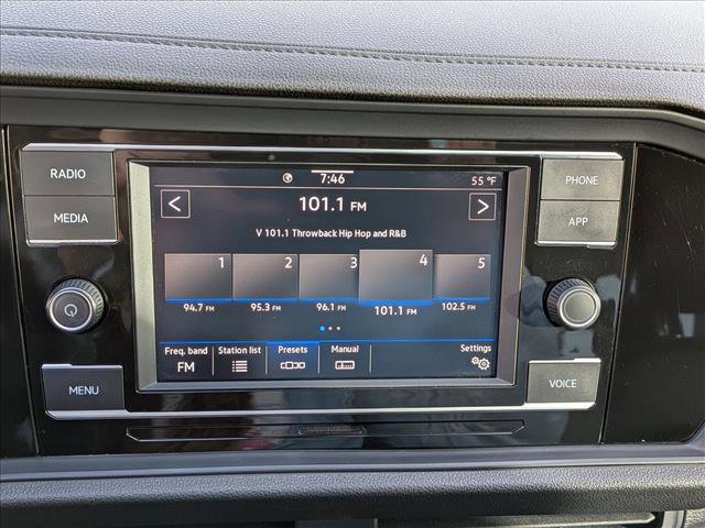 Used 2023 Volkswagen Jetta SE w/ Panoramic Sunroof Package FWD image 14