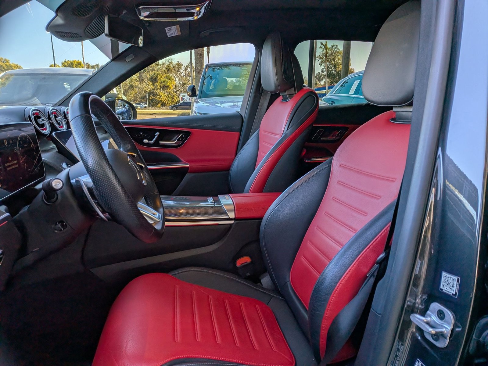 Used 2024 Mercedes-Benz GLC 43 AMG 4MATIC image 5