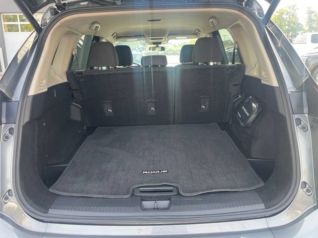 Used 2025 Nissan Rogue SV AWD/4WD image 23