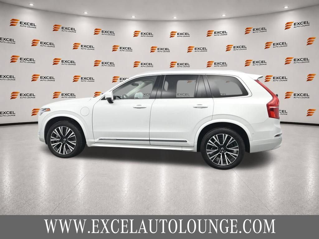 Used 2024 Volvo XC90 T8 Plus AWD/4WD image 2
